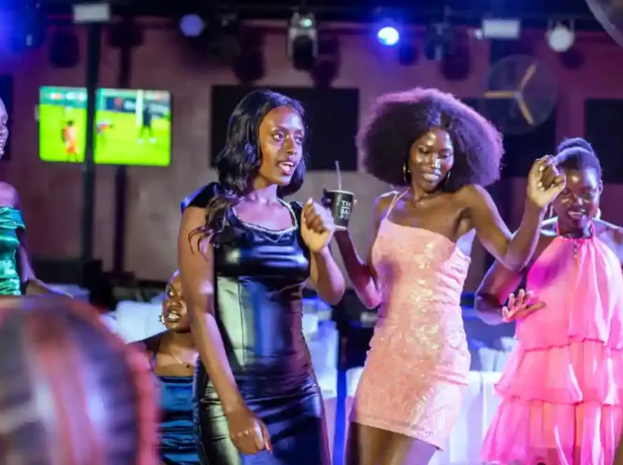 Party-with-the-queens
